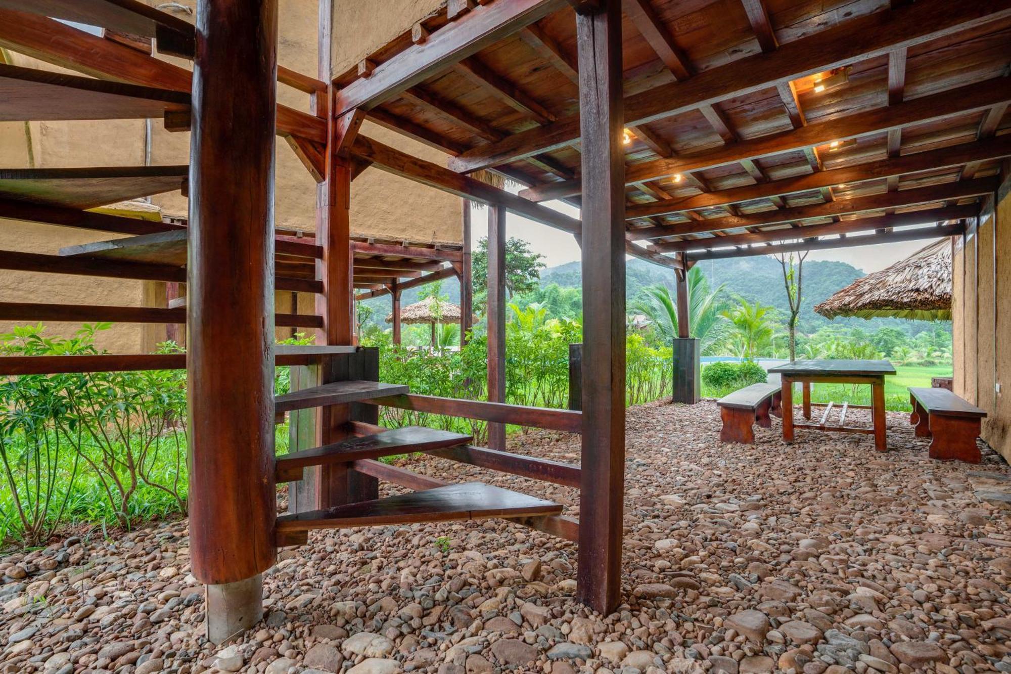ホテル Mai Chau Onsen Retreat エクステリア 写真