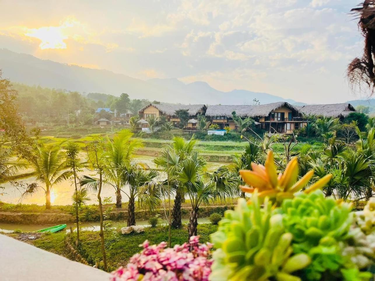 ホテル Mai Chau Onsen Retreat エクステリア 写真