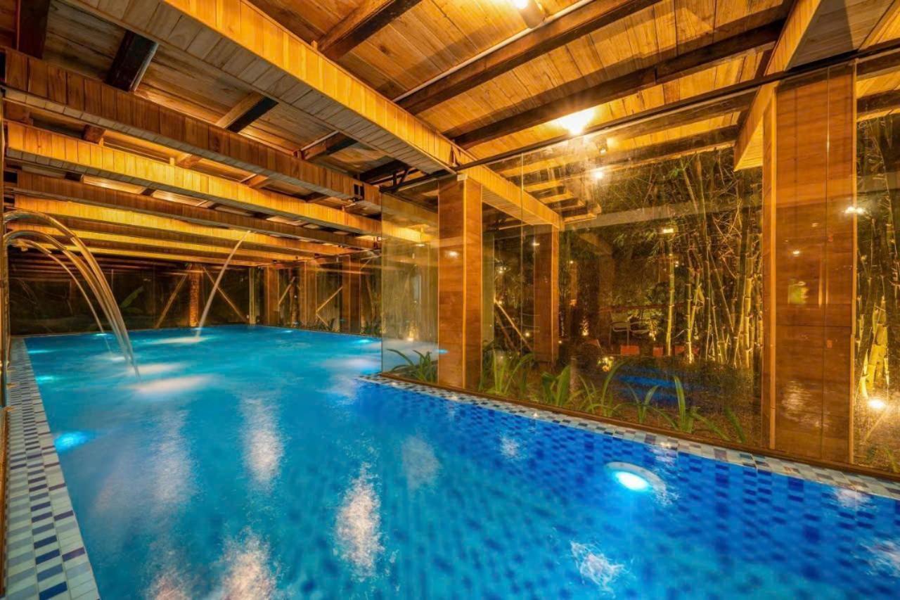 ホテル Mai Chau Onsen Retreat エクステリア 写真