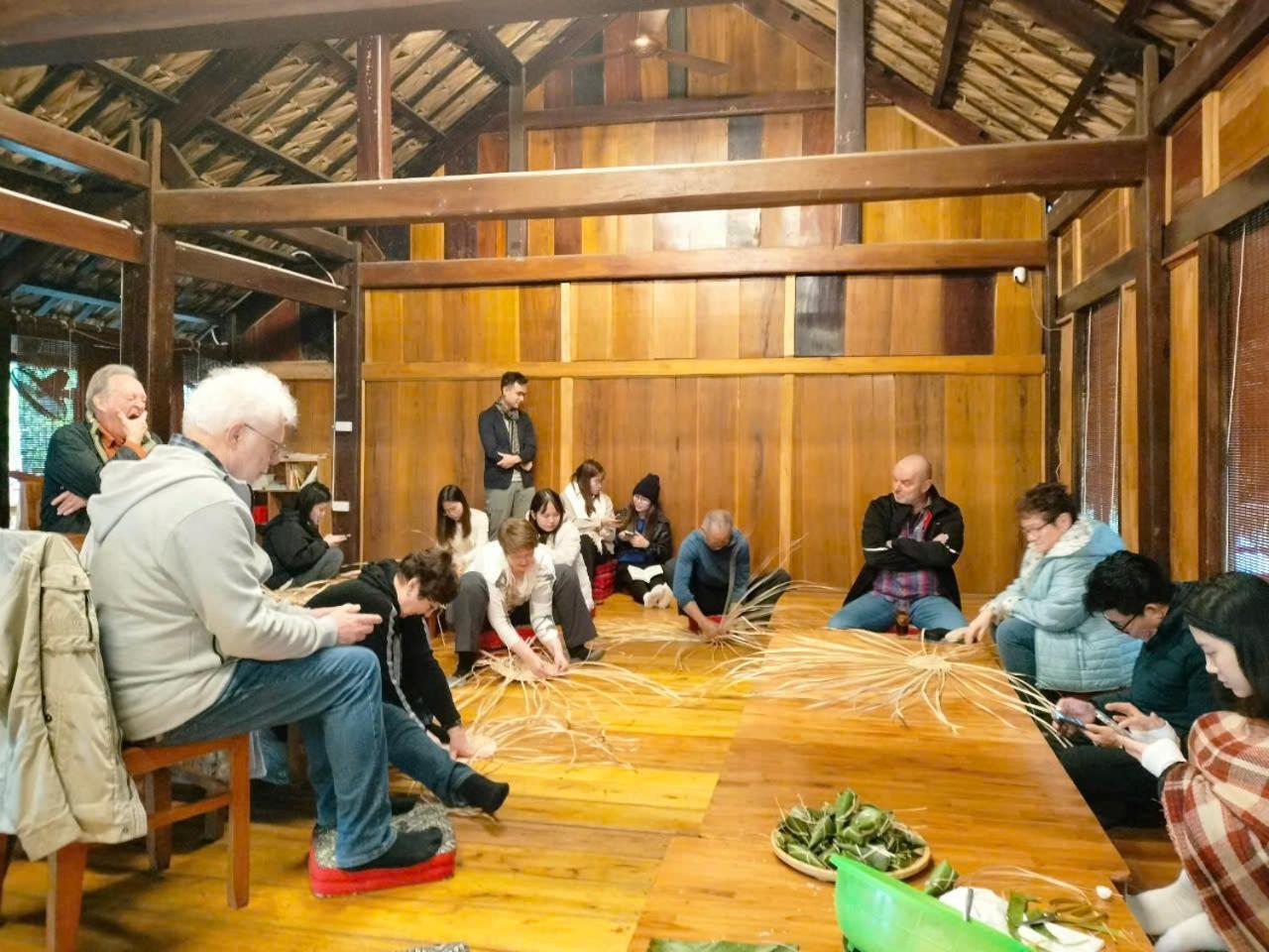 ホテル Mai Chau Onsen Retreat エクステリア 写真